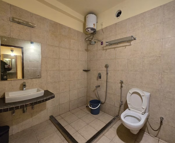 Family Room with Side Sea View