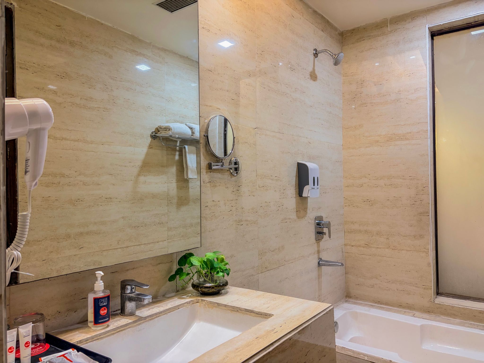 Spree Hotel Meerut Superior Room 3