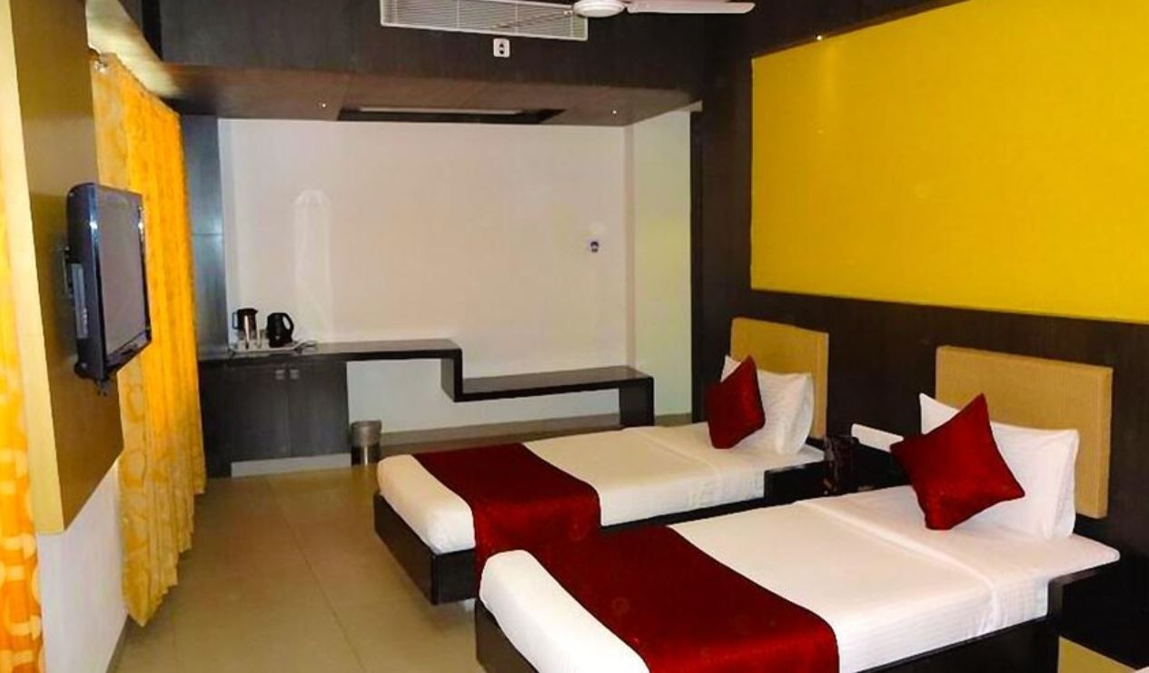 PL.A Rathna Residency Triple Room 2