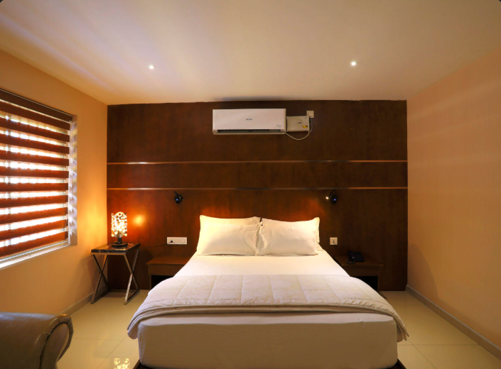 JP Park AC Executive Room 7