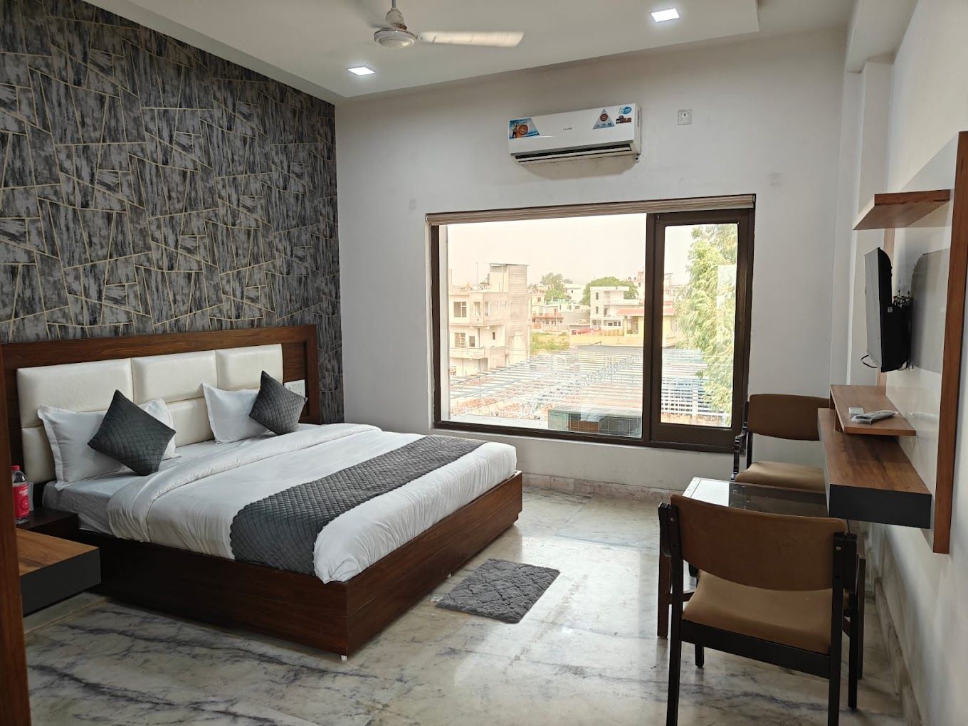 image_4562595_0f703fb4-7ef7-45ab-bafd-a555d645849c