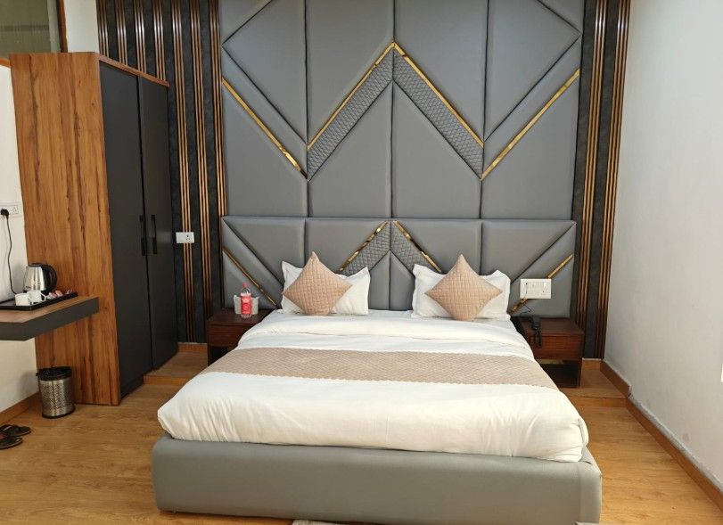 Hotel RockStar Deluxe Room 7