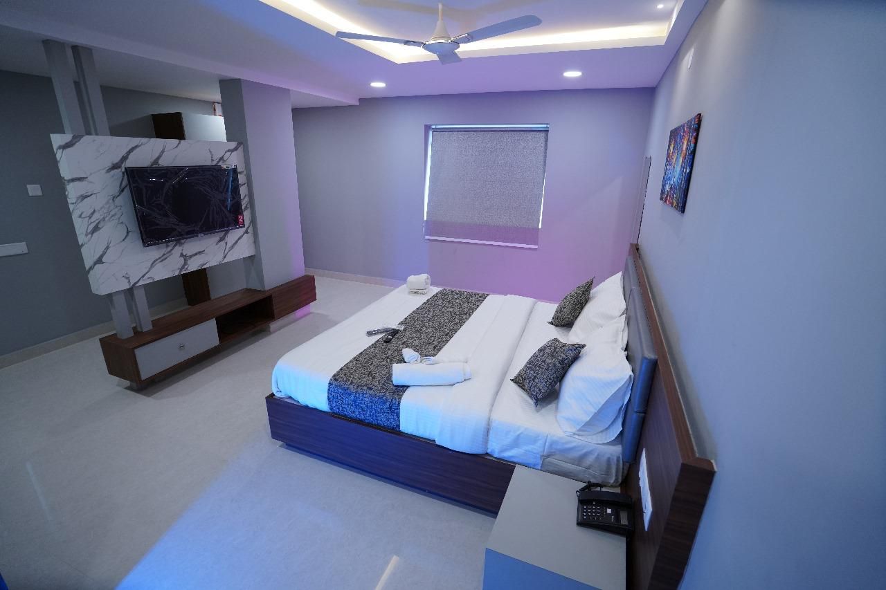 Sri Krishna Residency Deluxe Room 2