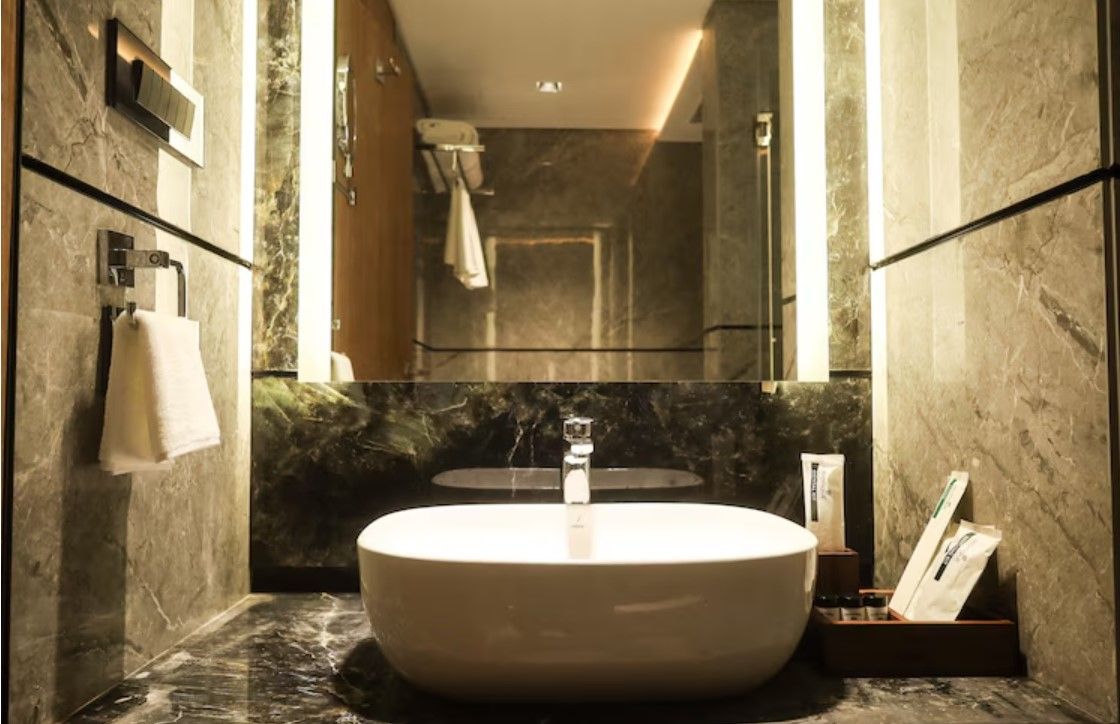 HOTEL NOAH SPIRE SUPER DELUXE ROOM 3