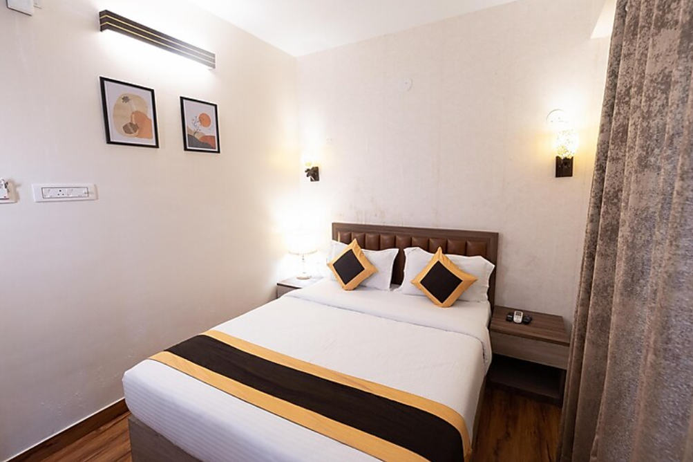 The Lake Palm Hotel Executive Room 2