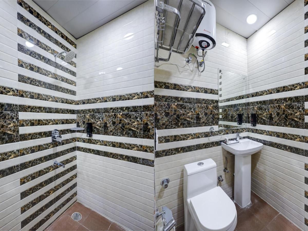 Hotel Warm Welcome Inn - Sector 26 Deluxe Room 10