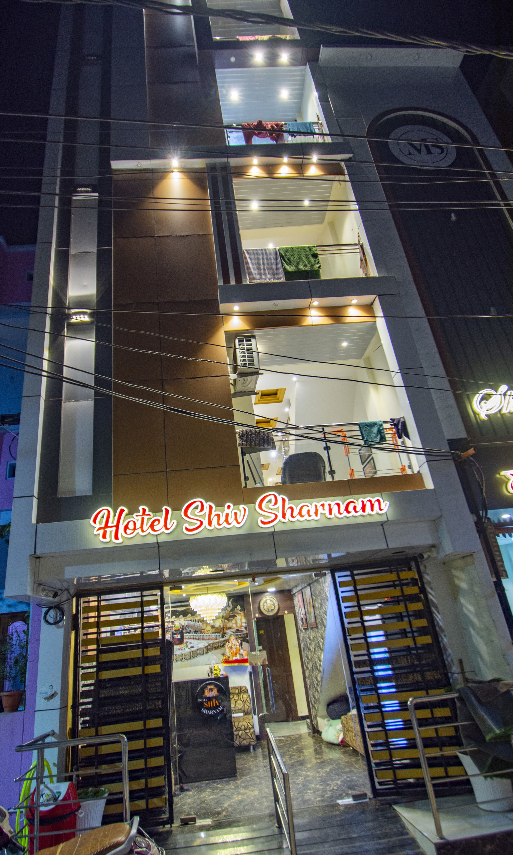 Hotel Shiv Sharnam