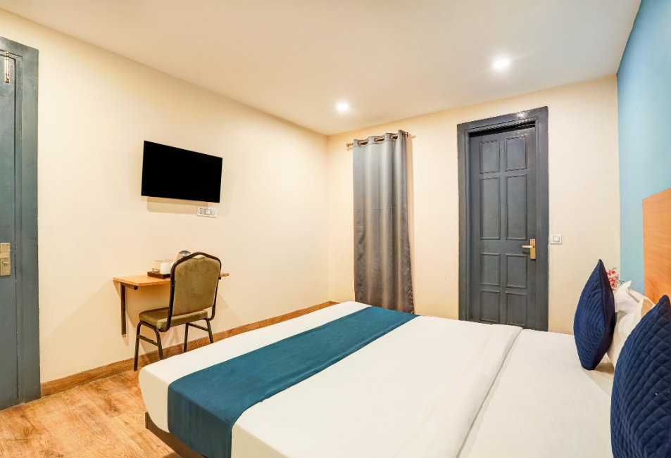 Deluxe room With Private Bathroom