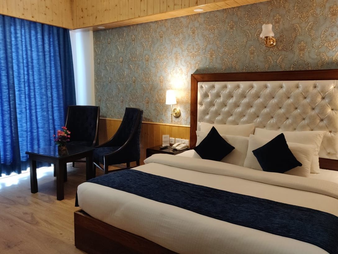 Luxury Room With Private Balcony