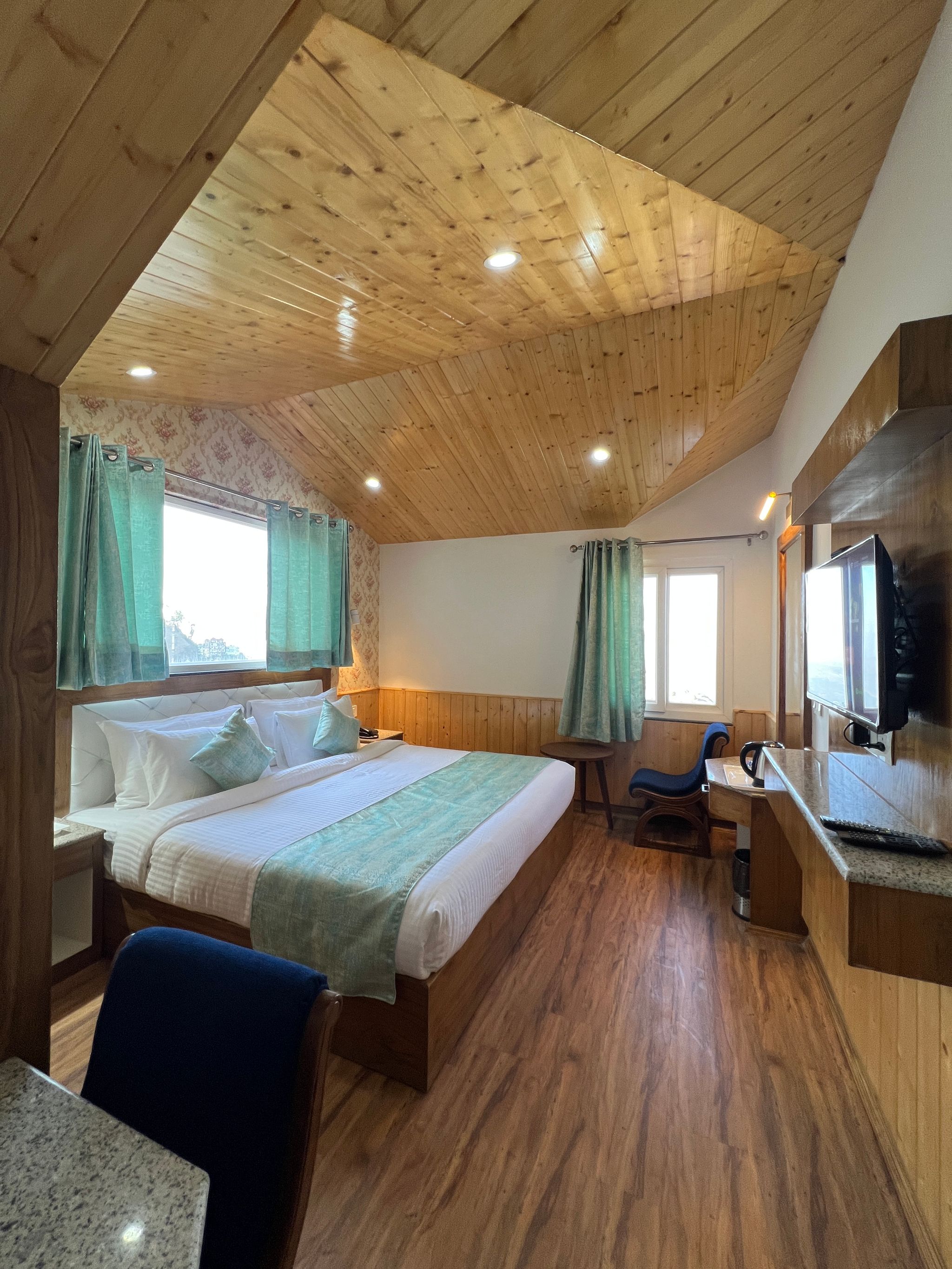 The Royal Regency Shimla Attic Room (New Block)