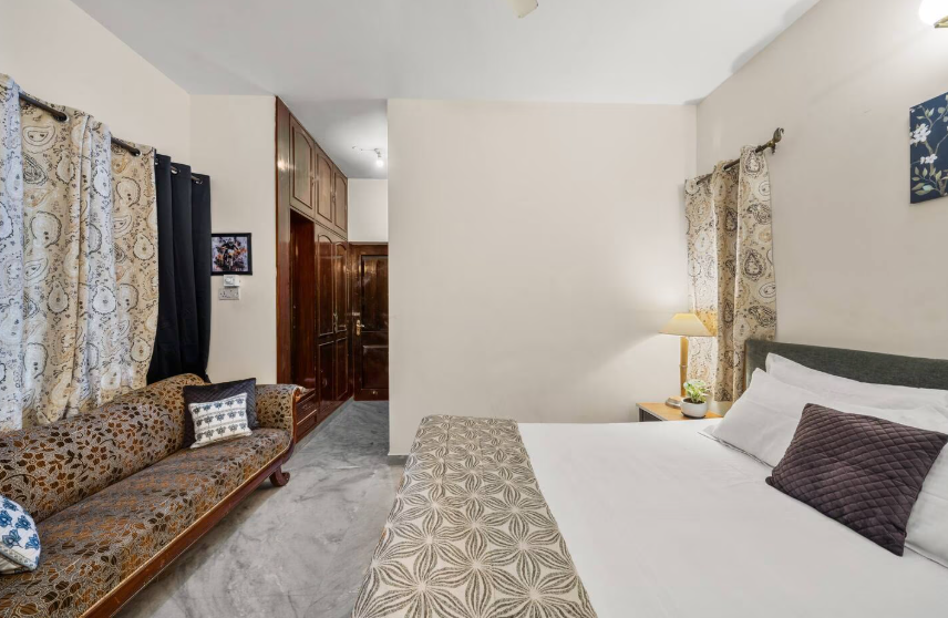 Room 4