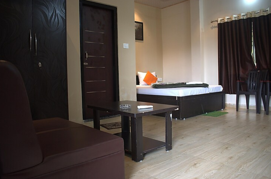 Dooars Nature Cent Resort NON AC Double Bed Room With Balcony 1st Floor 4