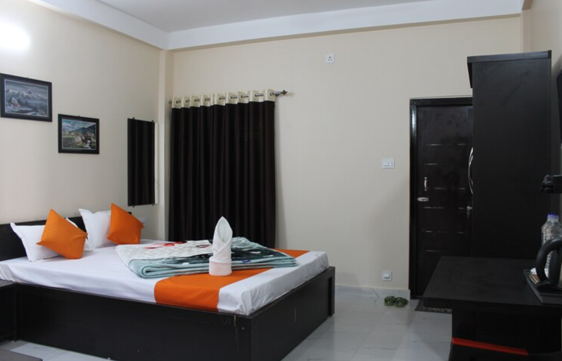 Non AC Double Bed Room with Balcony Ground Floor