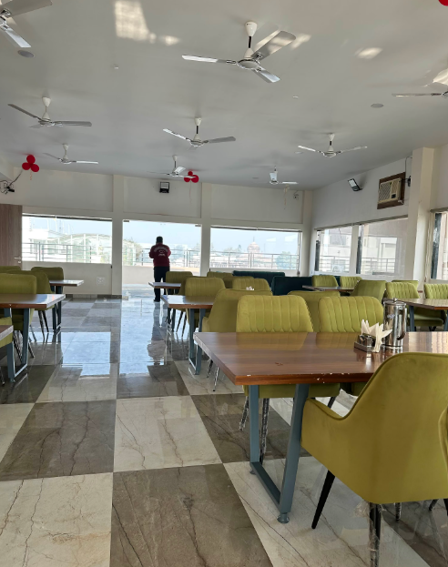 Food & Dining