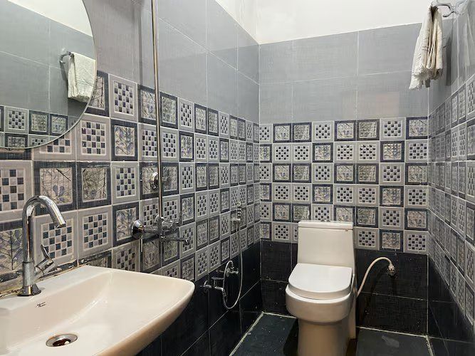 Wanna Stay Ayodhya Deluxe Room 13