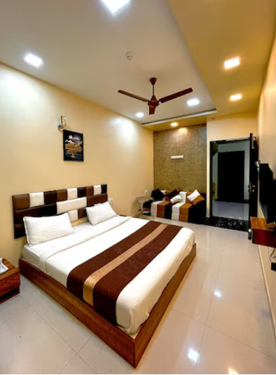 SUPER DELUXE (DOUBLE) AC