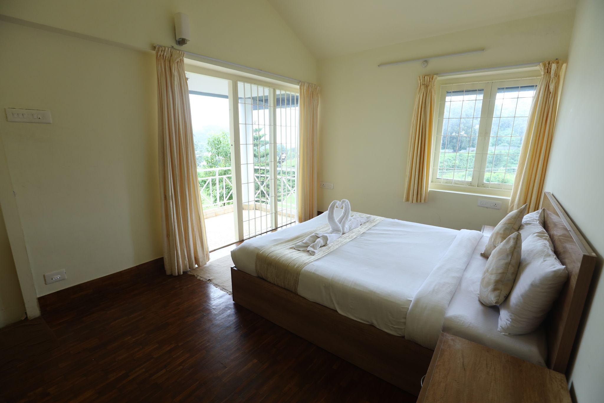 3-BEDROOM SCENIC VILLA