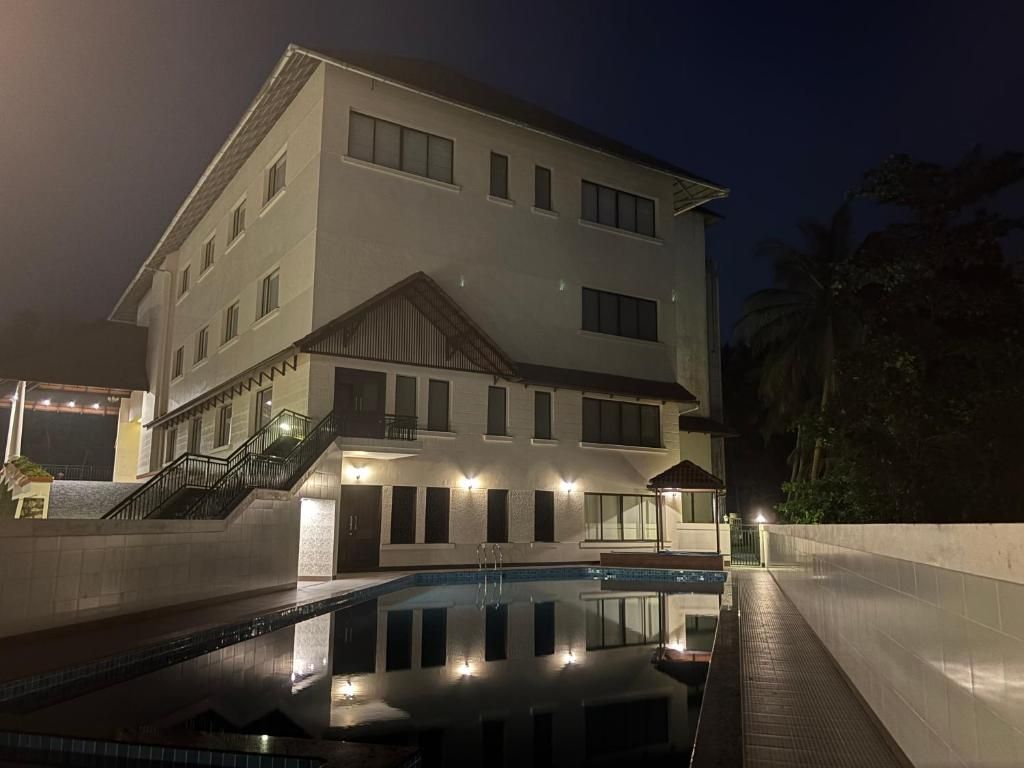 Still Waters - A Hill Country Resort