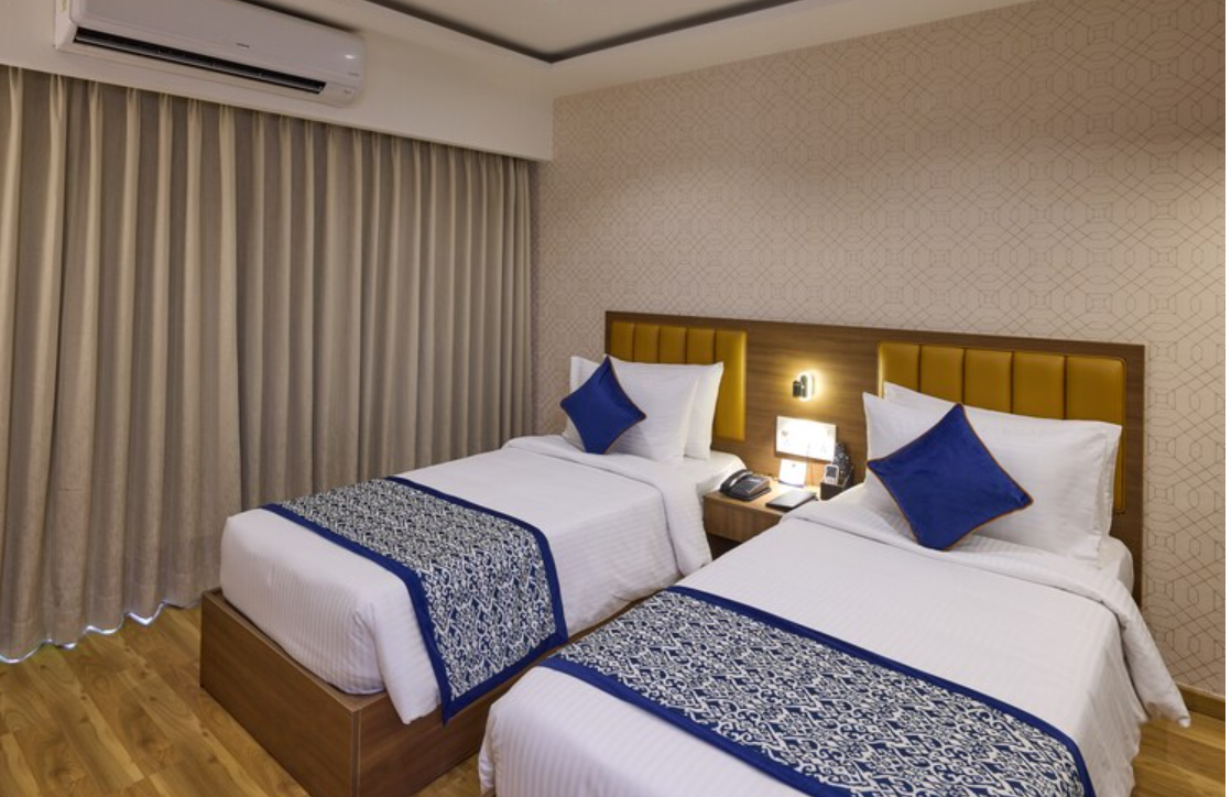 Premium Twin Room with Balcony