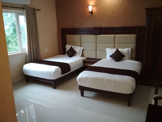 DOUBLE DELUXE ROOM
