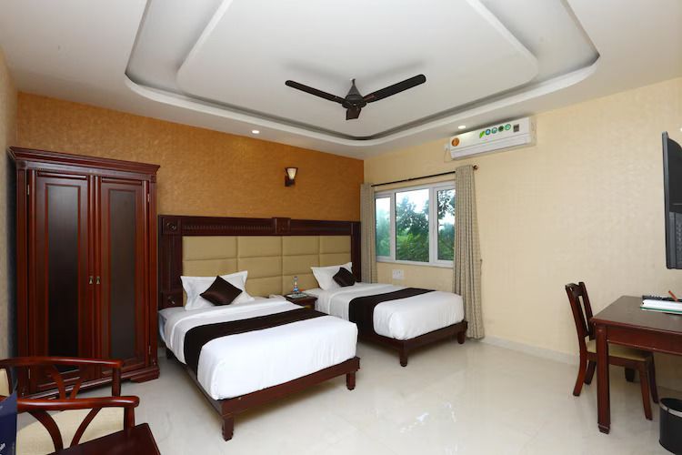 DOUBLE DELUXE ROOM