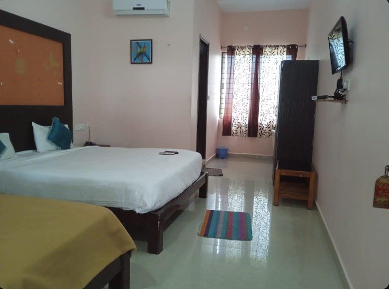 GRAND JP INN 3 BED NON AC DELUXE ROOM 2