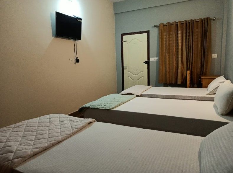 Deluxe Triple Room with AC