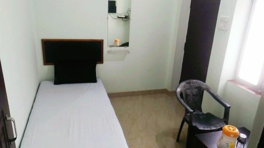 NON AC Single Bed Room