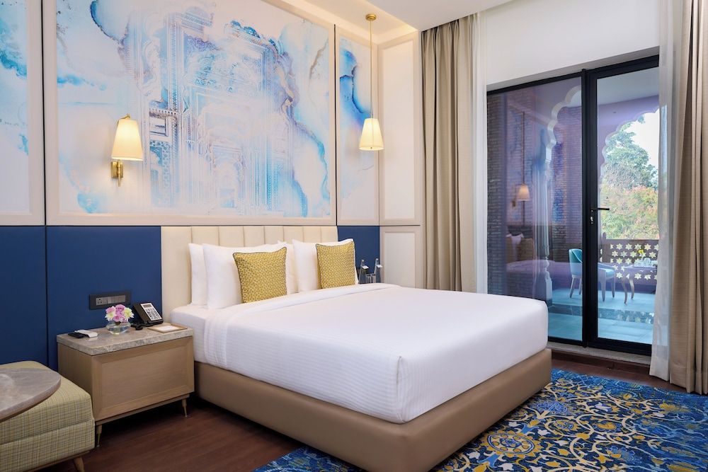 Sarovar Premiere Amritsar Deluxe Room, 1 Double Bed 4
