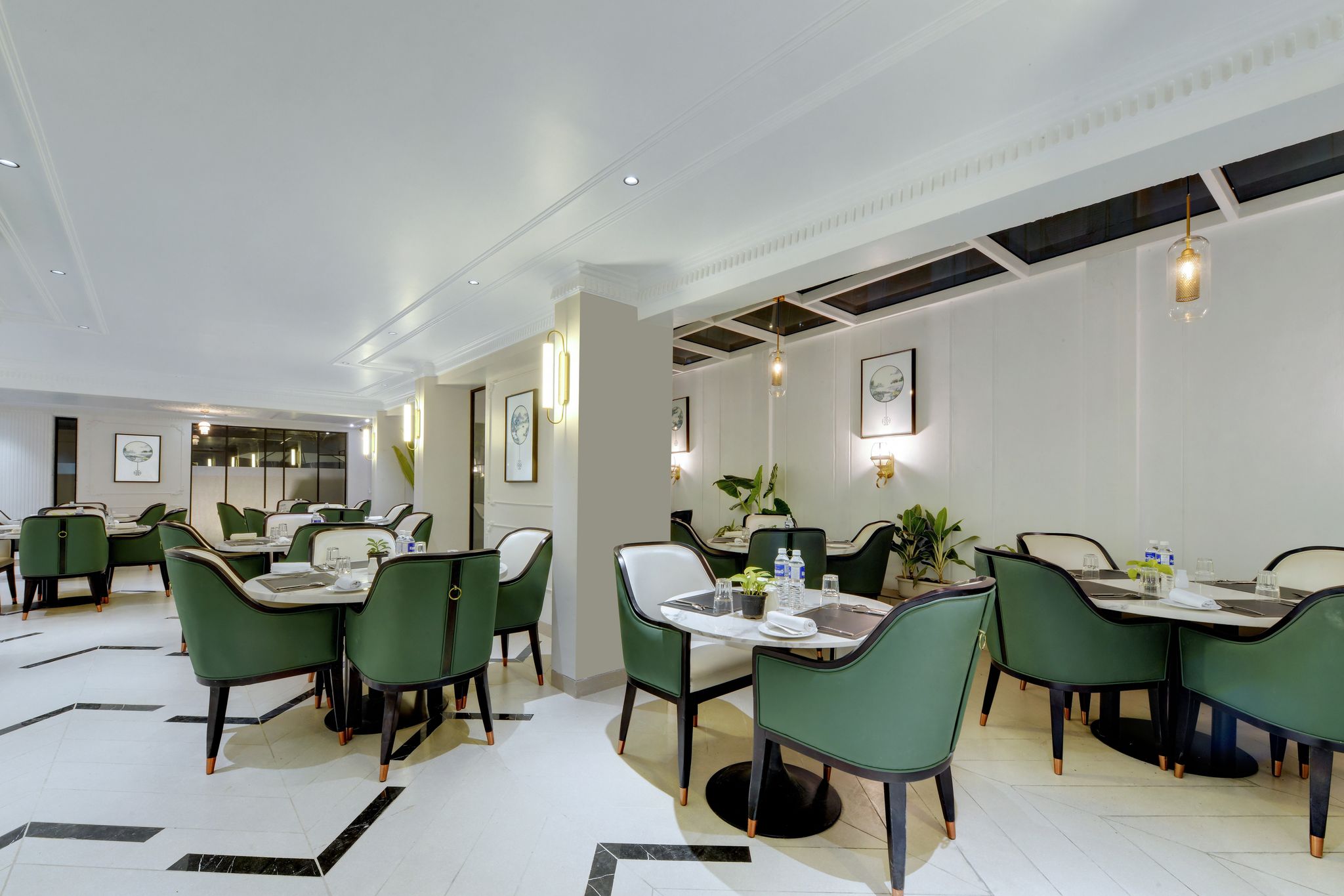 Food & Dining