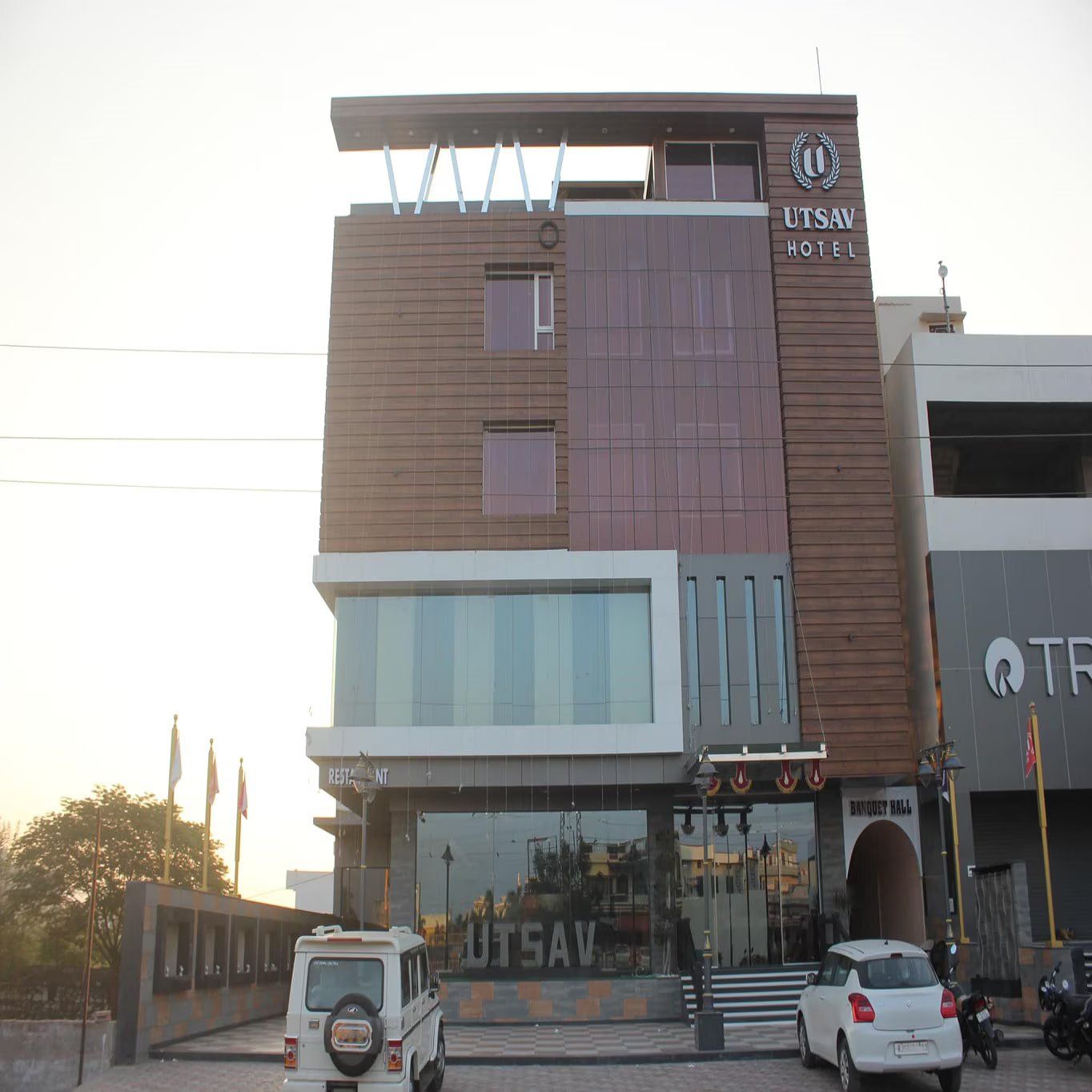UTSAV HOTEL AND RESORT