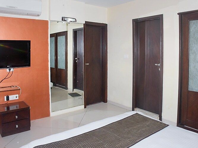 Rishab Club and Resorts Cottage 2
