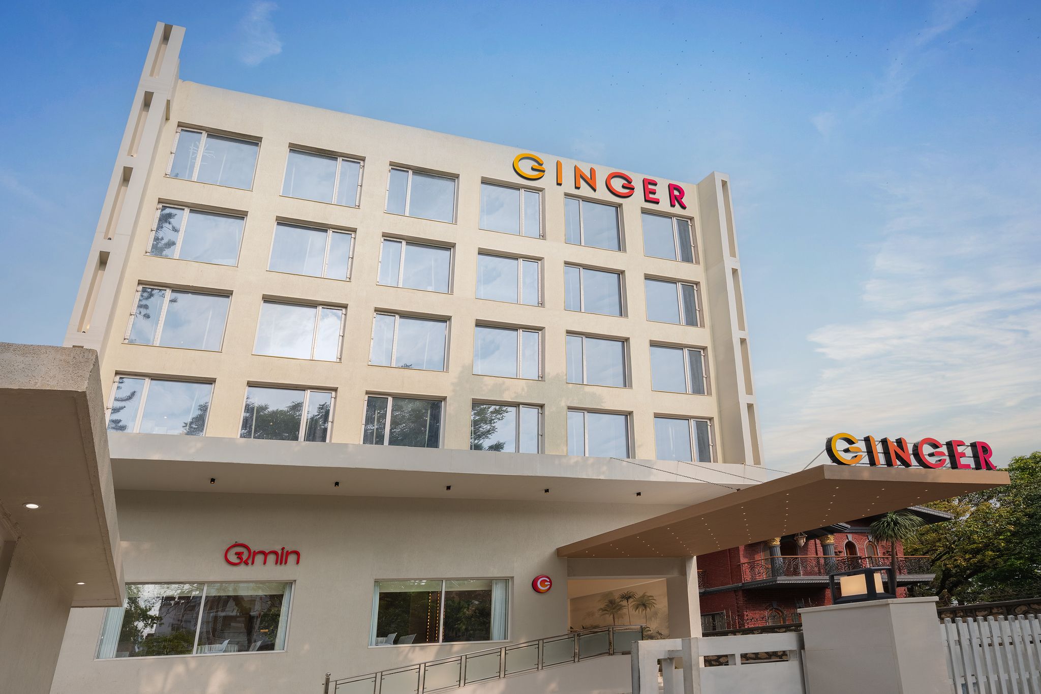 Ginger Dehradun, Rajpur Road