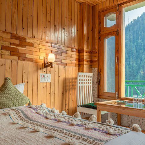 Budget Double Room With Shared Balcony