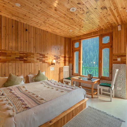 Budget Double Room With Shared Balcony