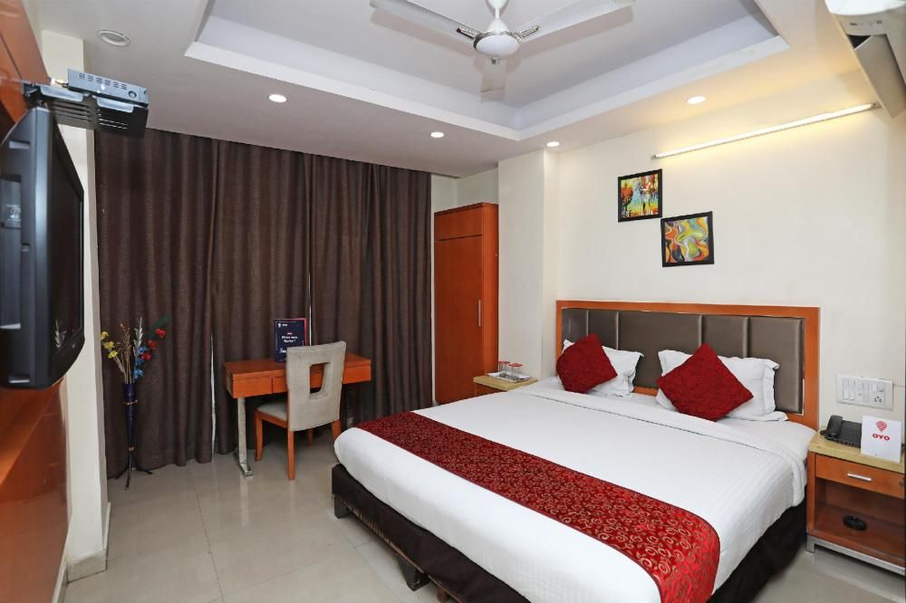 Deluxe Room With Free Wi-Fi (Local I.D Allowed)