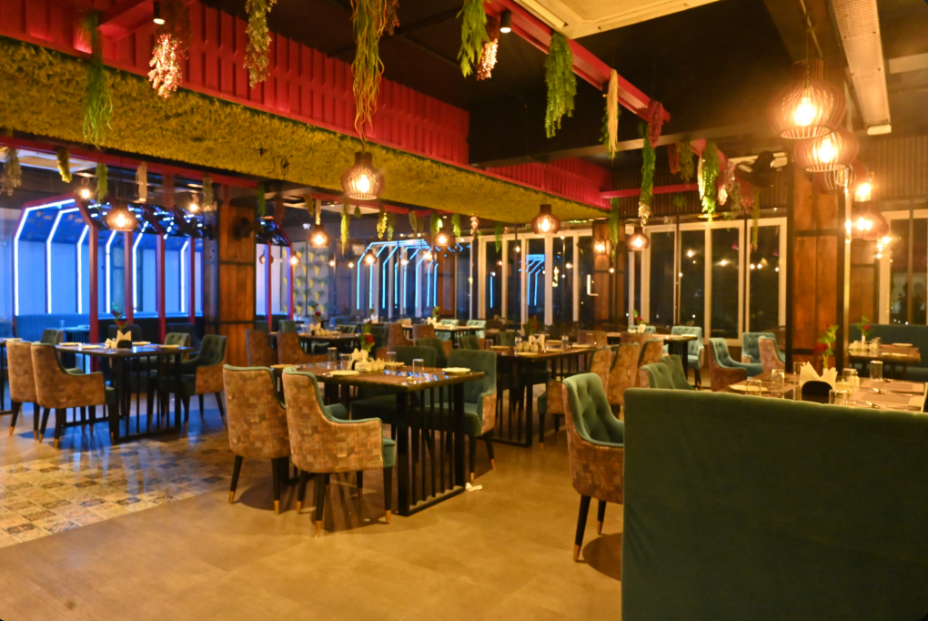 Food & Dining