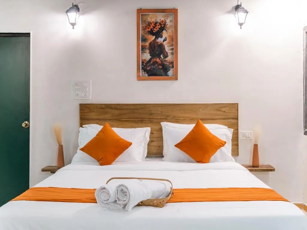Superior King Room with Balcony and Washroom