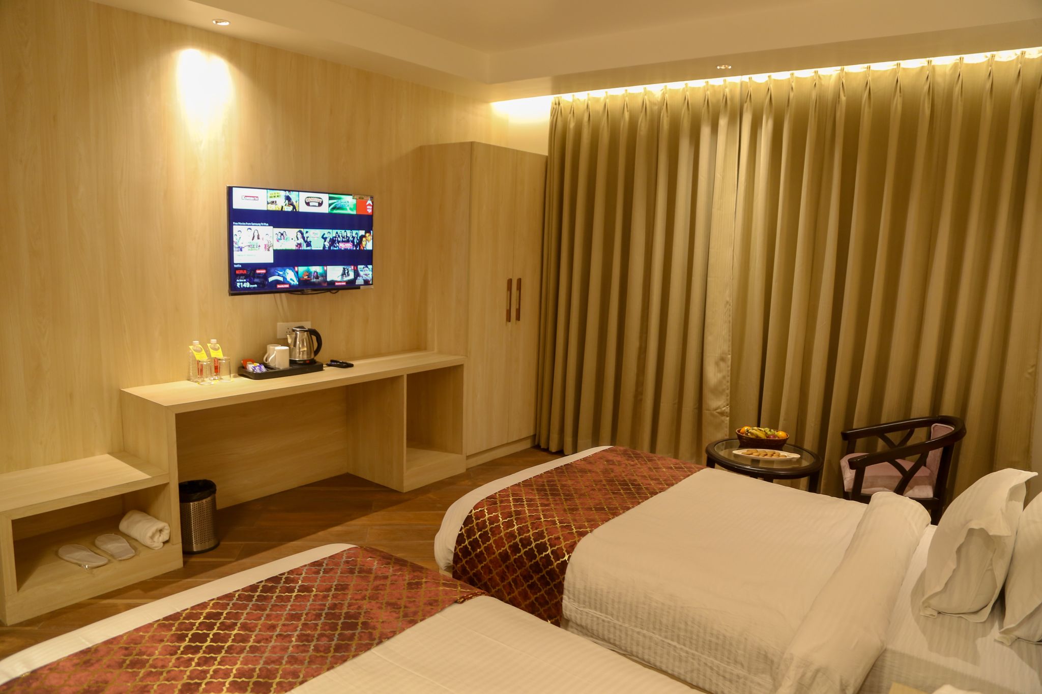 Four Leaf Hotel - Arjuna Manor, Varanasi  Deluxe Room Garden View 5