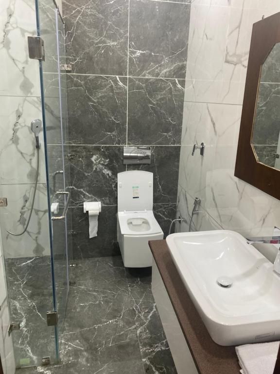 Temple View Inn Deluxe Room 4