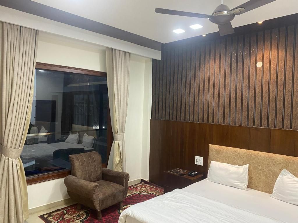 Temple View Inn Deluxe Room 2