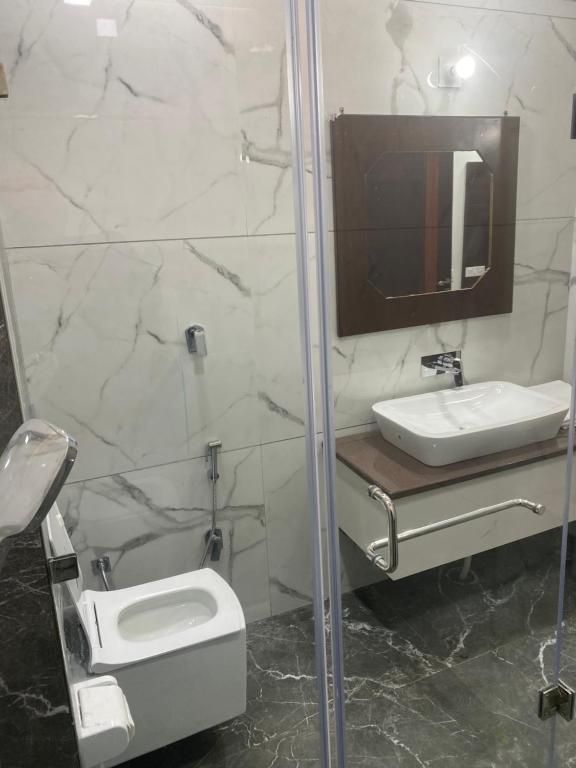 Temple View Inn Family Suite Room 5