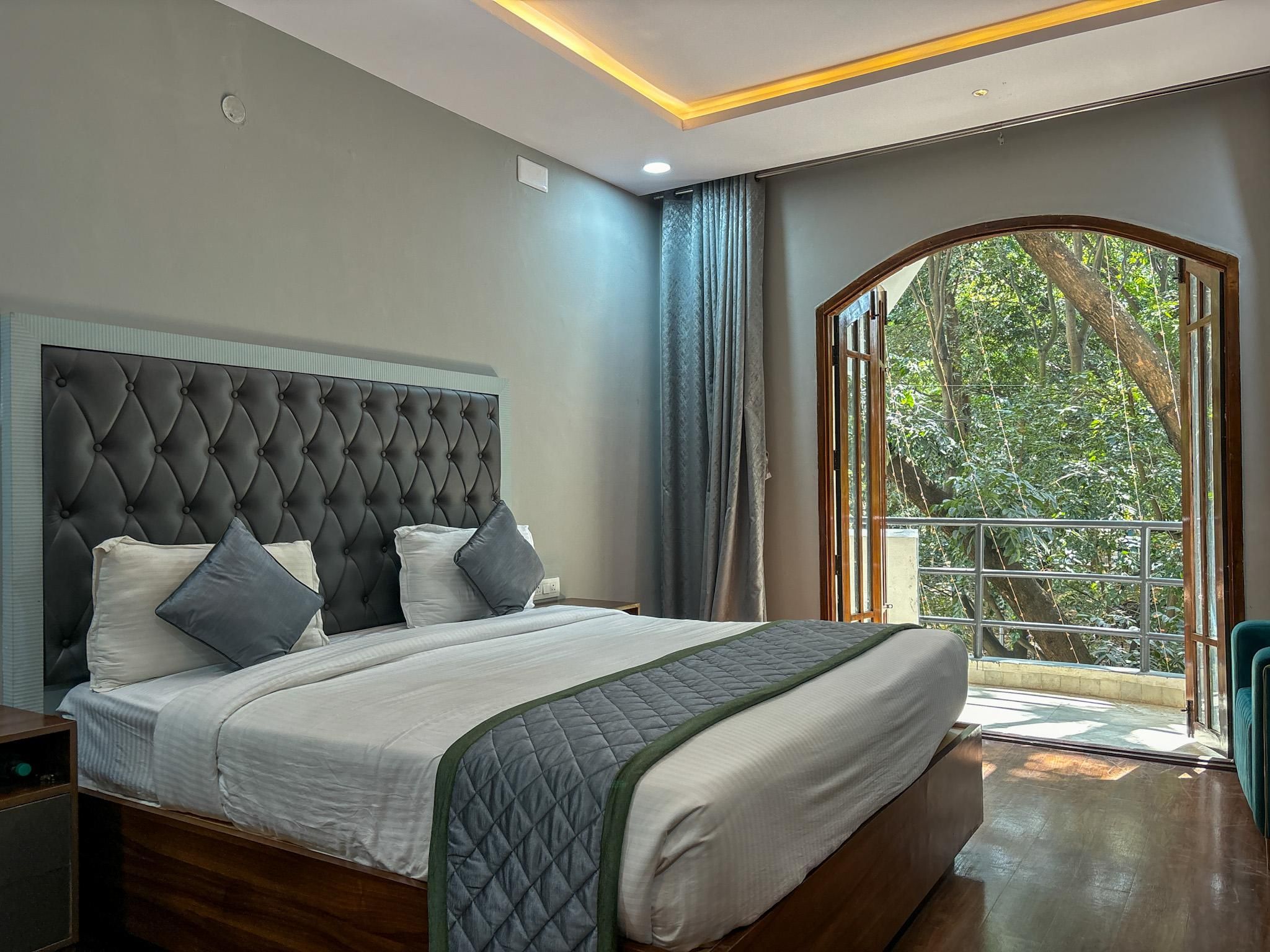 Premier City View Room