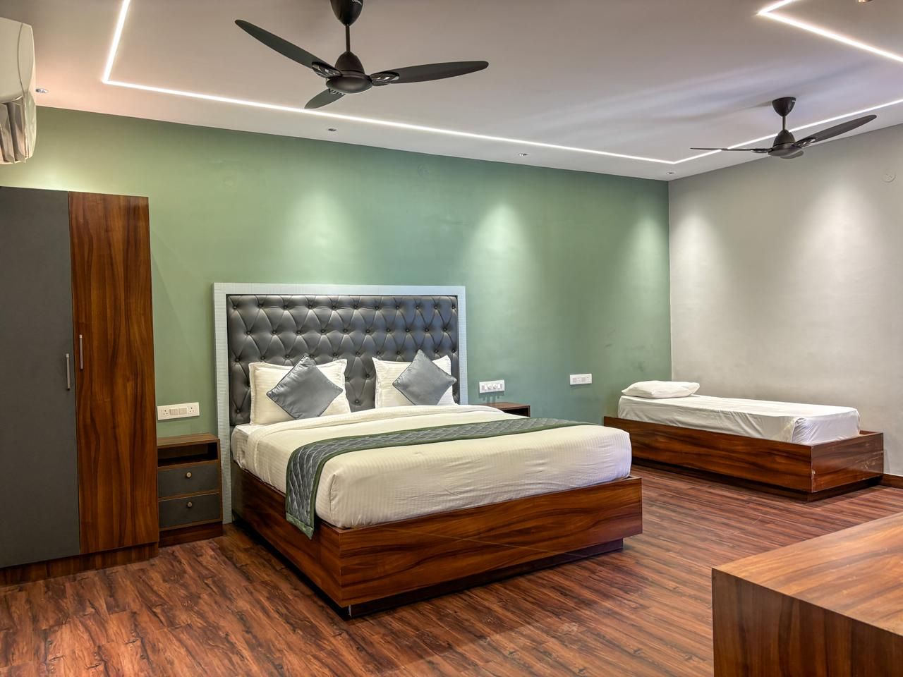 Deluxe Triple Room