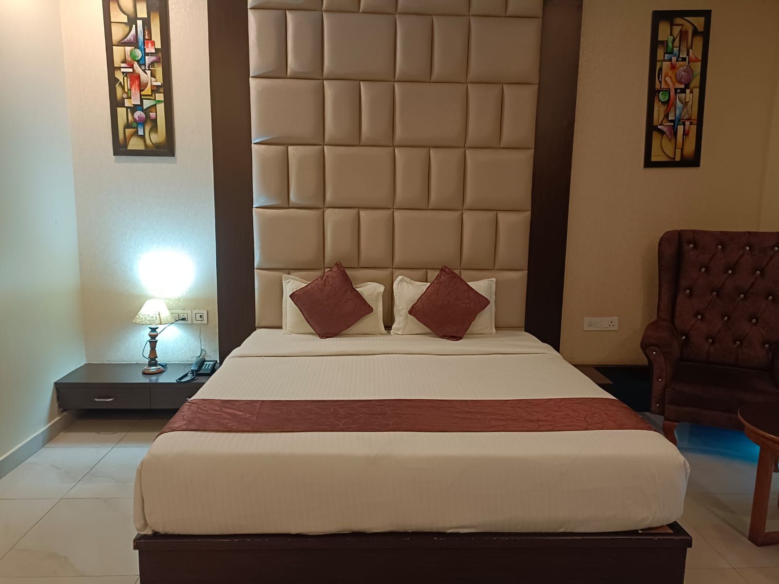 Hotel Sapphire Inn Standard Room 3