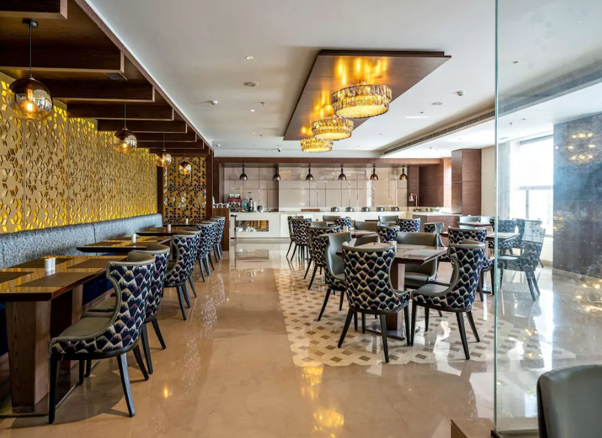 Food & Dining