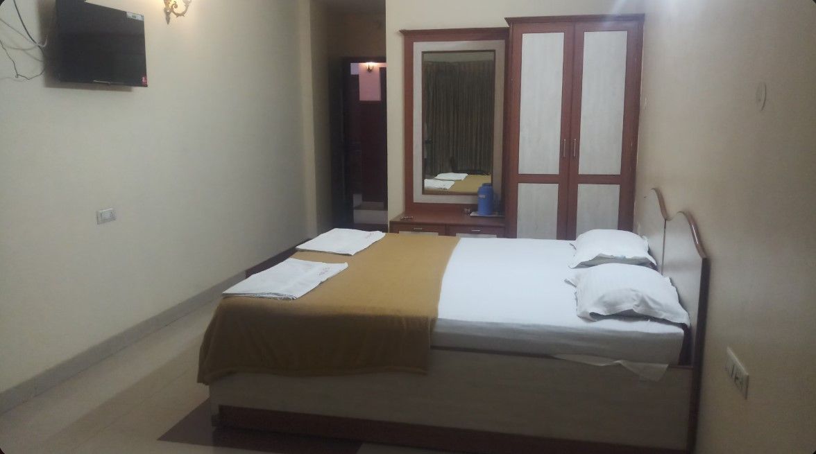 Double bedroom Non-A/c