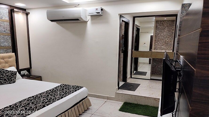 JP FARM DELUX AC ROOM 4