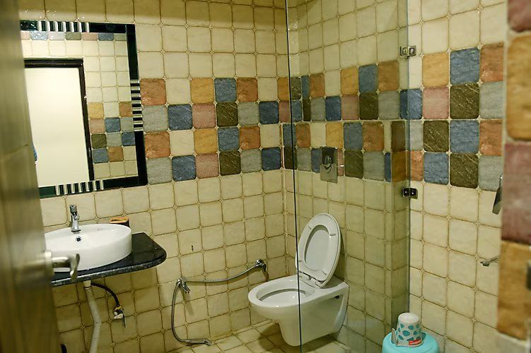 JP FARM DELUX AC ROOM 7