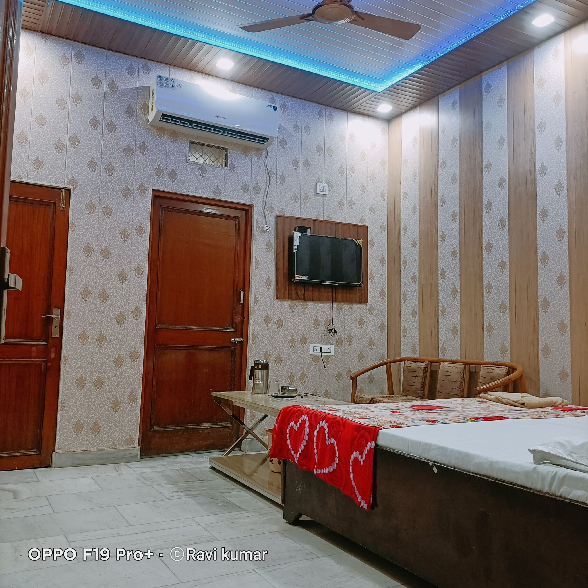  THE SIDDHARTH HOTEL Deluxe Room 3